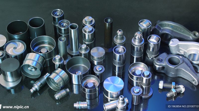 汽车内饰翻新，材质选择有讲究**